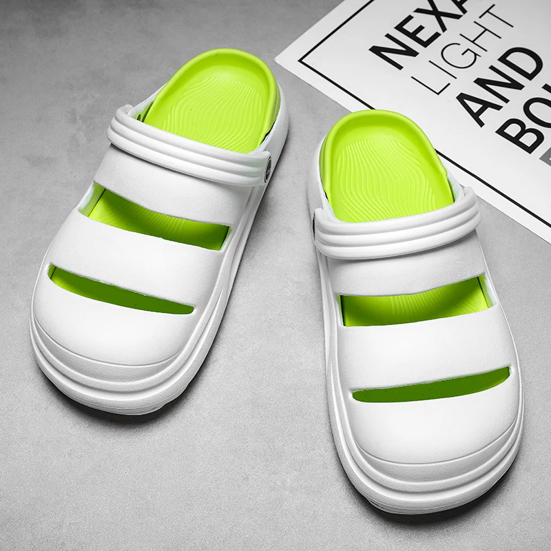 2023 New Couple  Hole Beach Sandals EVA Unisex Summer Flip Flops Mens Women Water Sports Shoes Flat Slippers Outdoor Sneakers