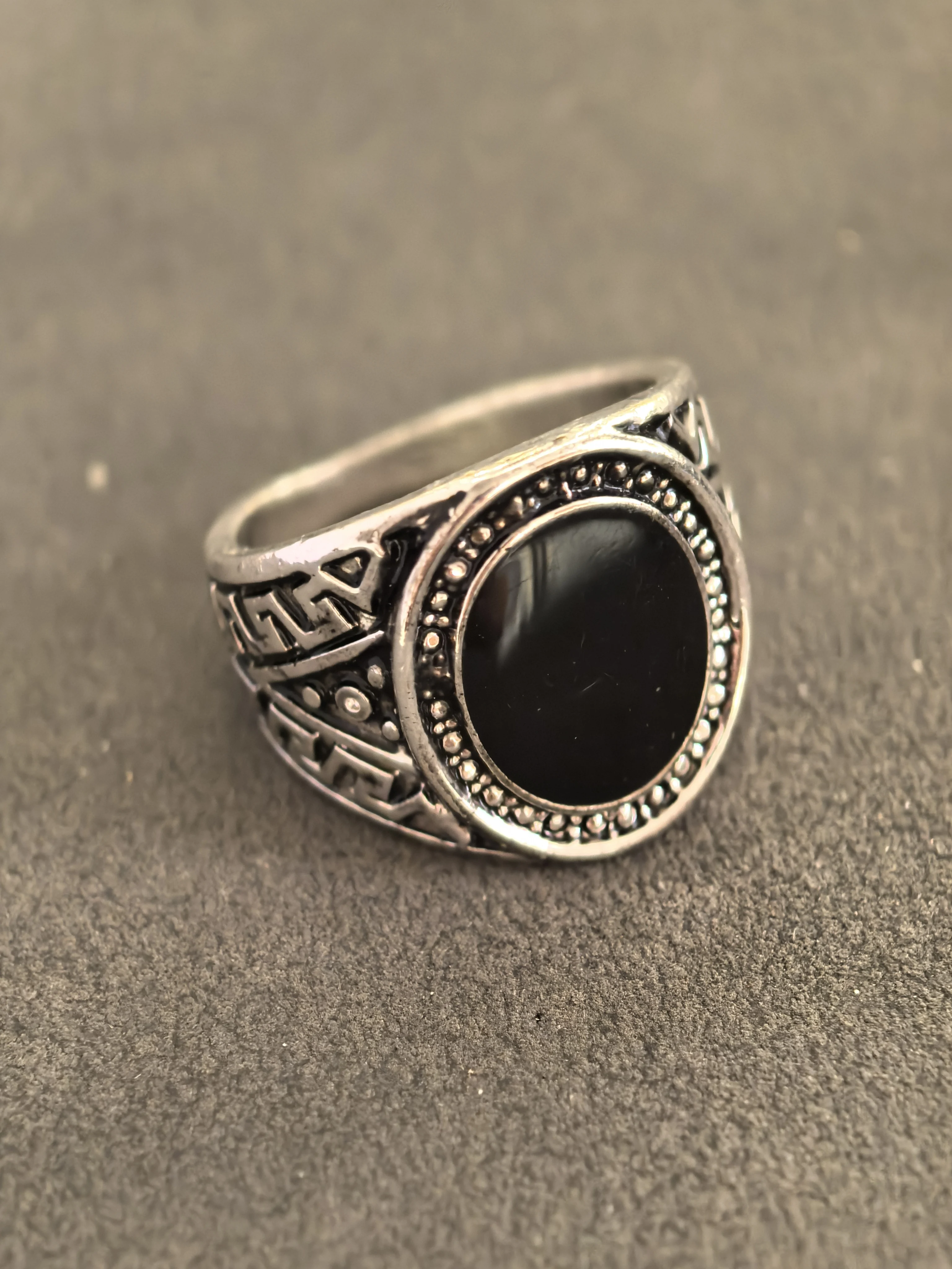 Qingdao Factory Personalized Ring Men and Women Inlaid Obsidian Black Oil Dripping Snake Index Finger