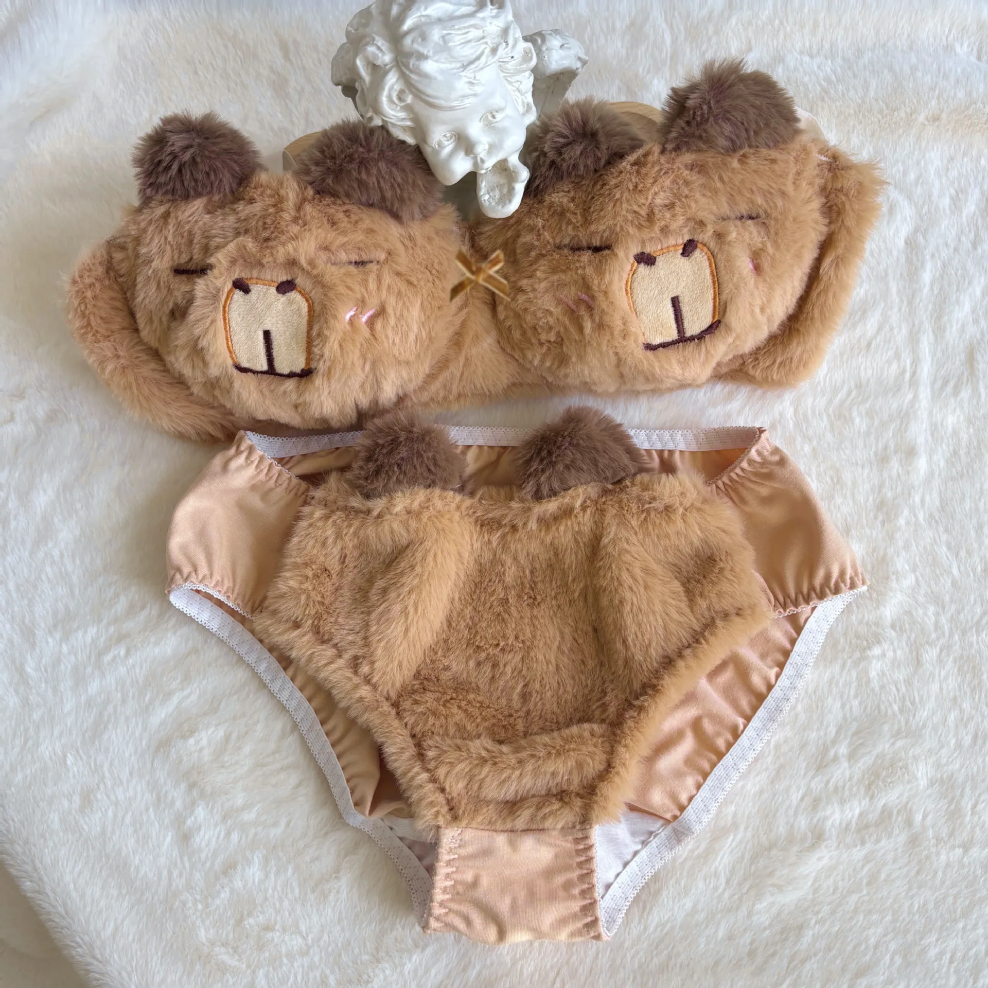 Женский бюстгальтер и трусики из 2 предметов с рисунком медведя нечеткий