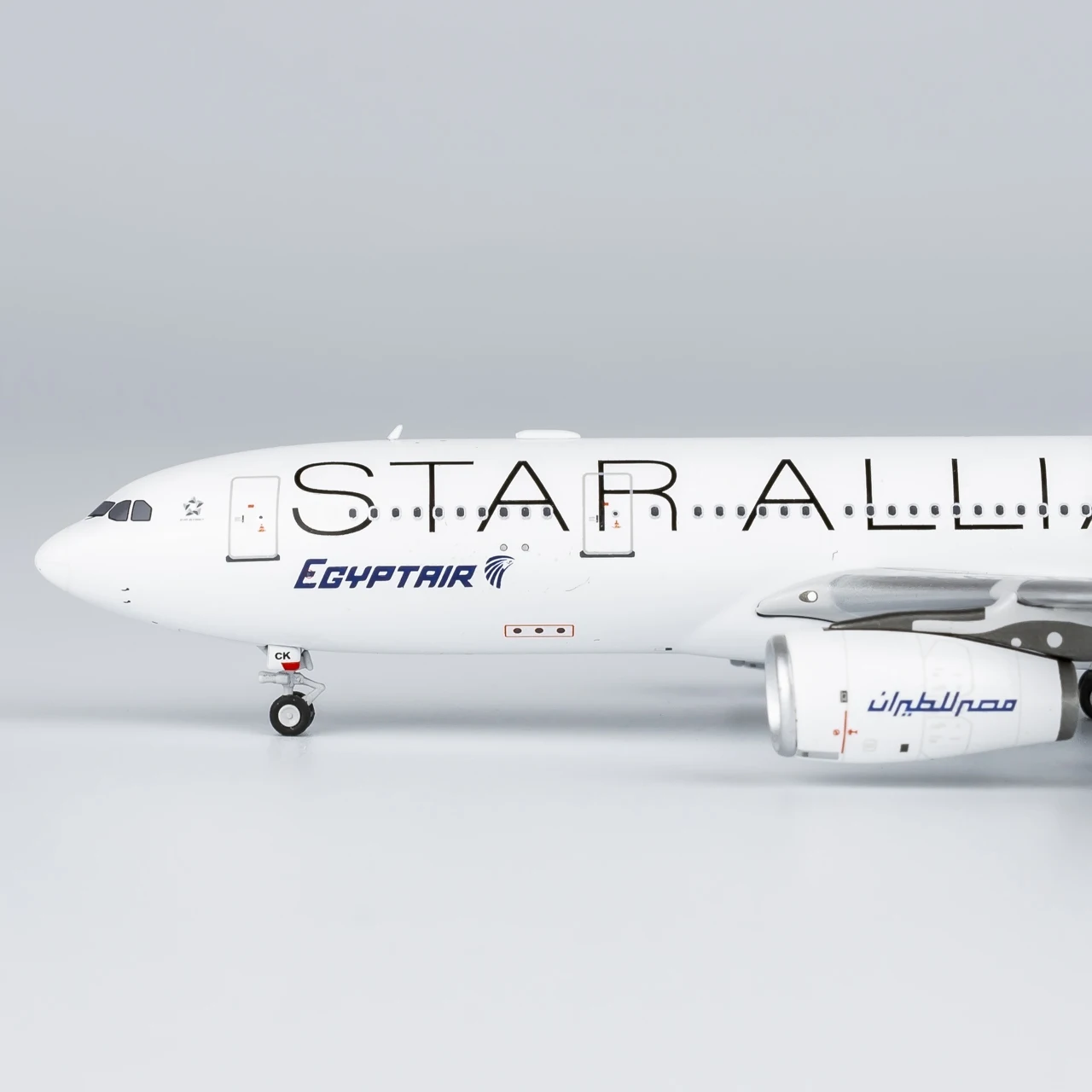 61086 Коллекционный самолет из сплава в подарок модель NG 1:400 EgyptAir StarAlliance Airbus A330-200