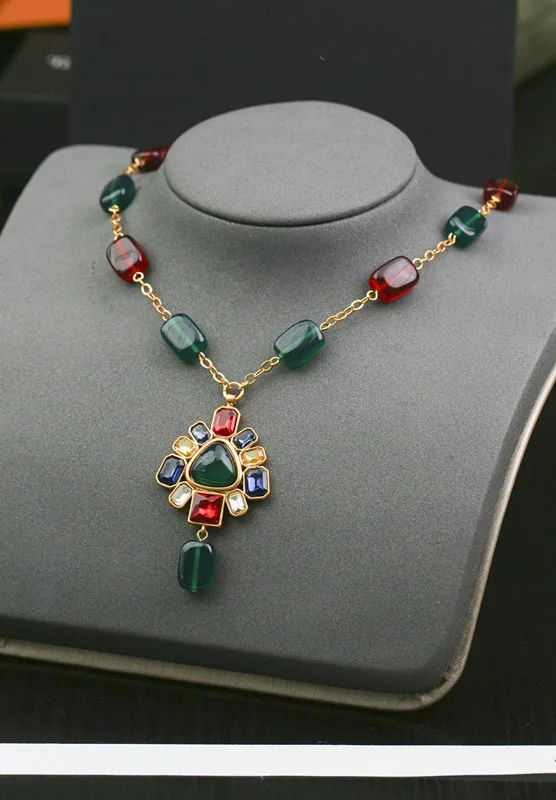 

Fashion Trend Personality Vintage Middle Age Colorful Gemstone Necklace