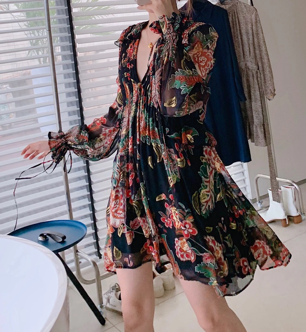 

Women Dress 100% Silk Gold Thread Jacquard V-neck Pleated Mini Dress