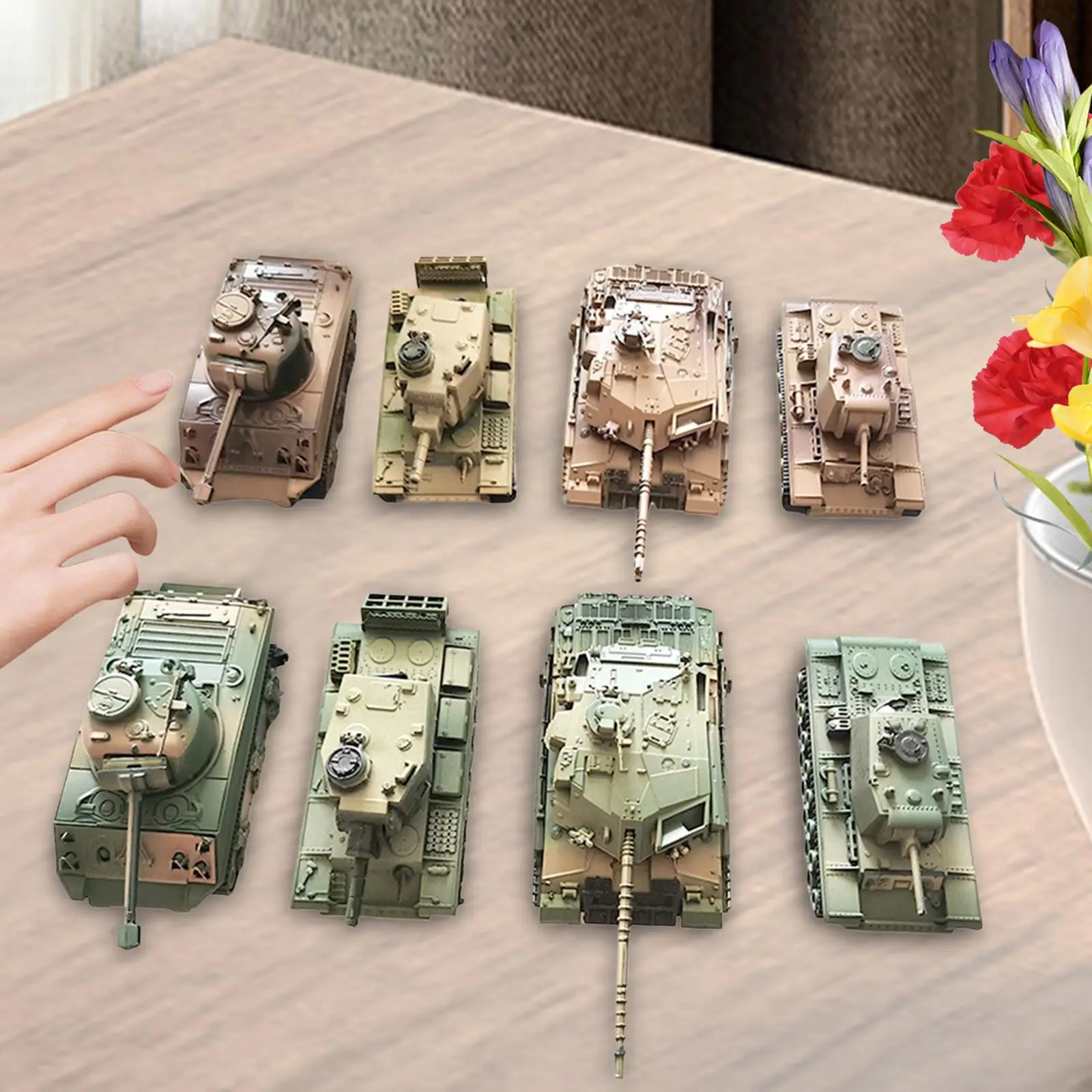 Модель игрушки-танка 8x 1/72