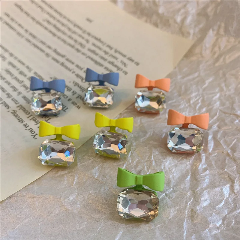 

Korean Version of Sweet Bow Silver Pin Earrings Simple Square Glass Rhinestone Temperament Earrings Girl Jewelry Gift