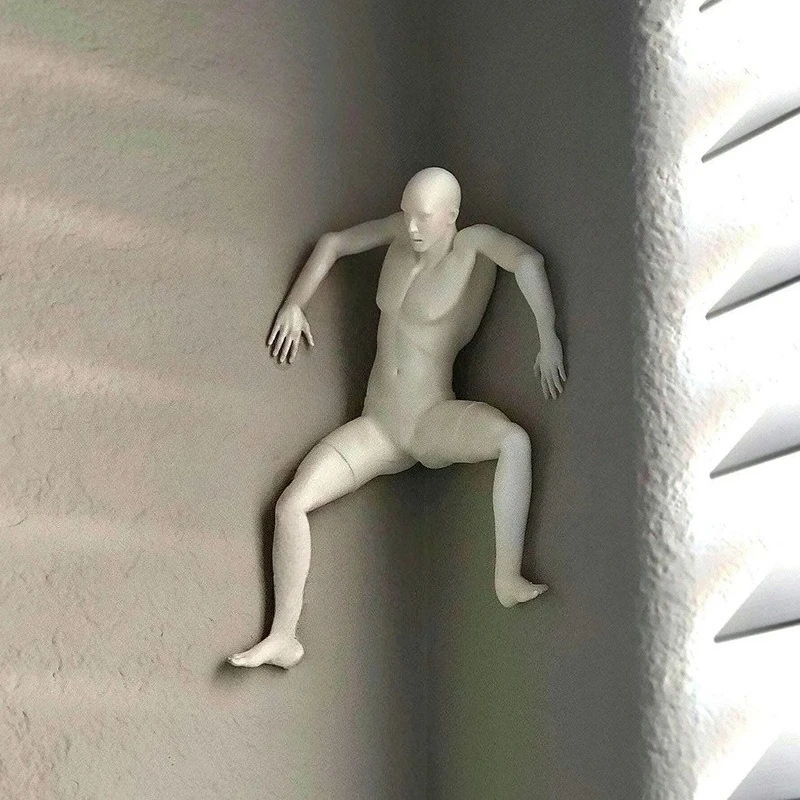 

Угловая скульптура Climber из смолы