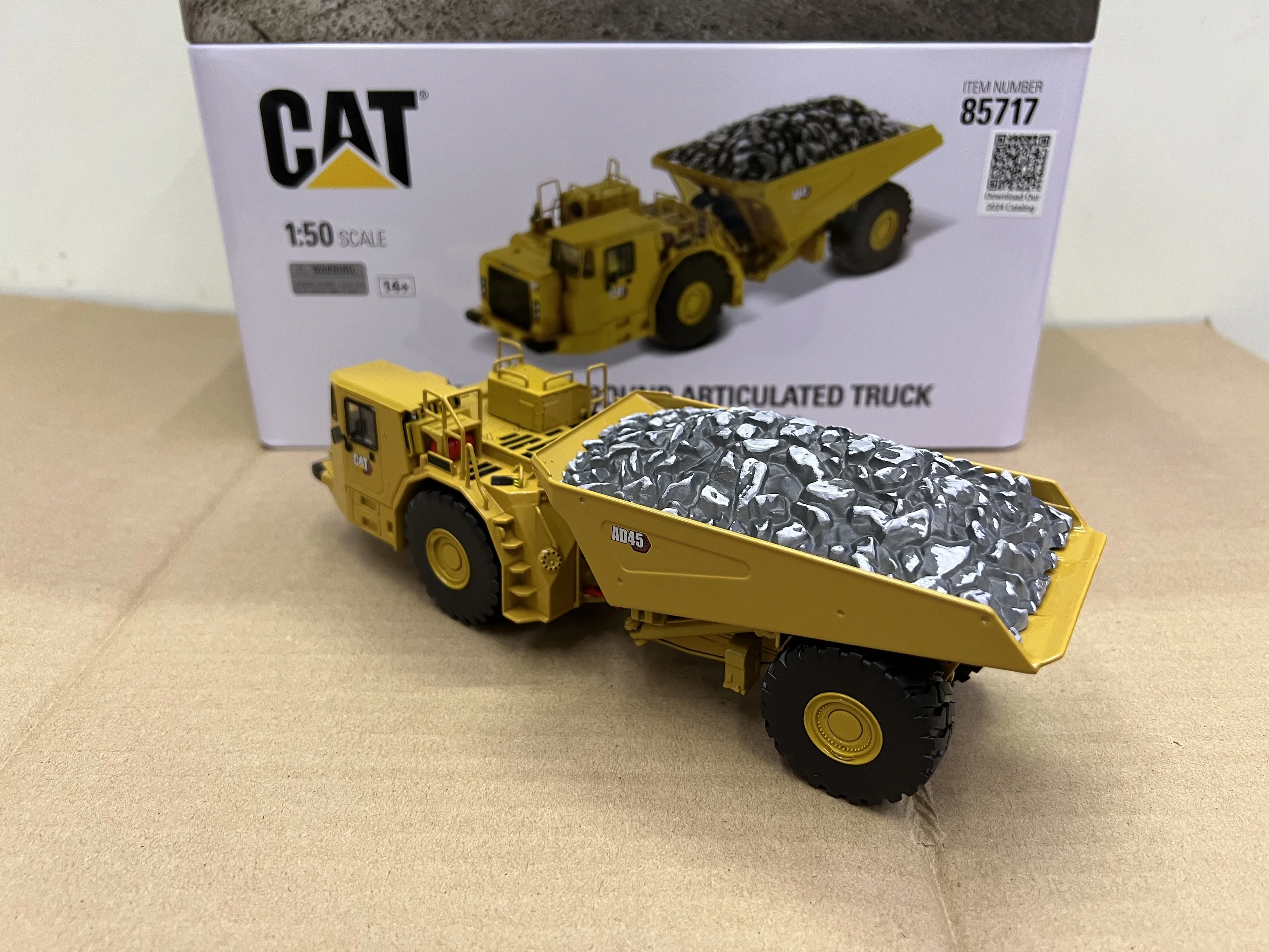 DM масштаб 1:50 Caterpillar AD45 подземная горнодобывающая шарнирная линейка/самоскид
