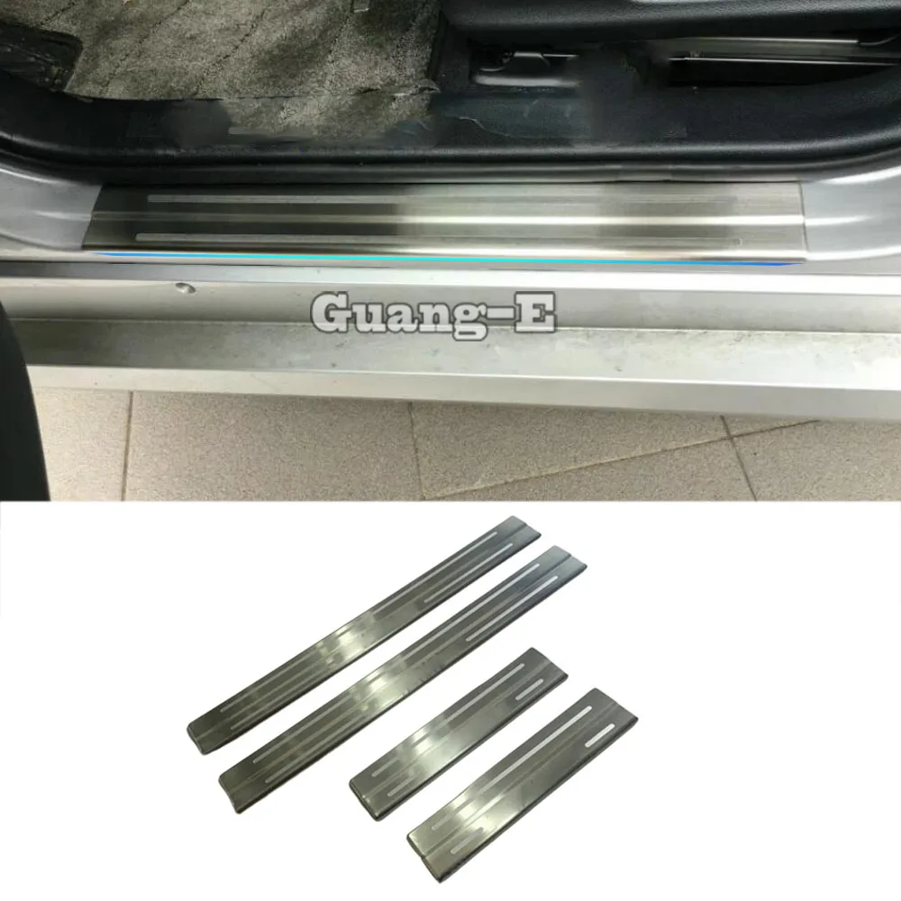

Car Sticker Cover Stainless Steel Pedal Door Sill Scuff Plate External Threshold Frame 4PCS For Toyota Prius 2016 2017 2018 2019