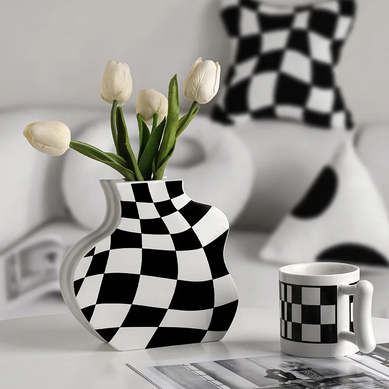 

Ceramic Vase Checkerboard Grid Black and White Flower Vase Lattice Flowerpot Flower Arrangement Ornament Ins Home Decoration