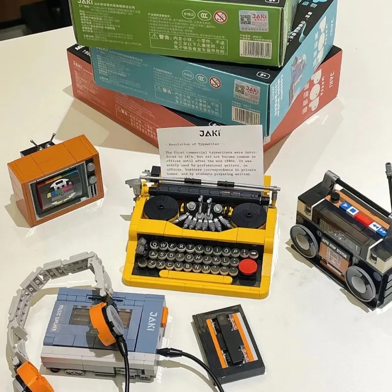 

Radio Appliances Building Blocks Retro Color TV Music Walker Boombox Bricks Figure Toys Retro Decoration For Collection Gift