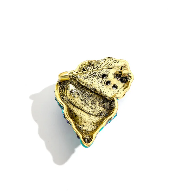 Эмалированная брошь в винтажном стиле