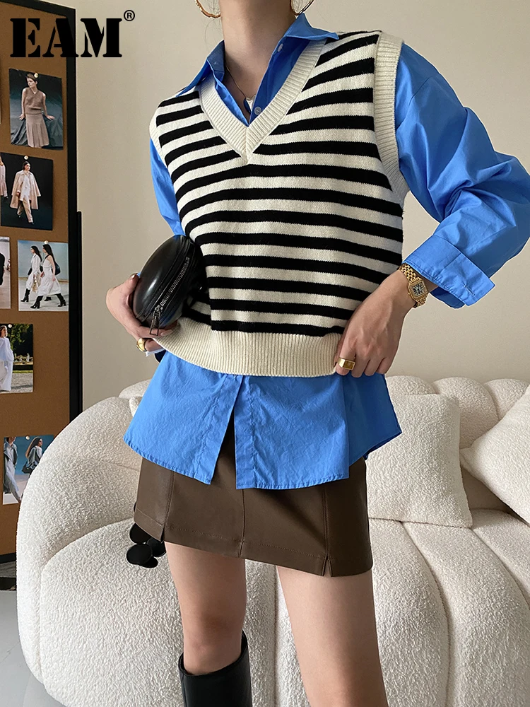 

[EAM] Women Loose Fit Striped Knitting Big Size Casual Vest New V-collar Sleeveless Fashion Tide Spring Autumn 2023 1DH0288