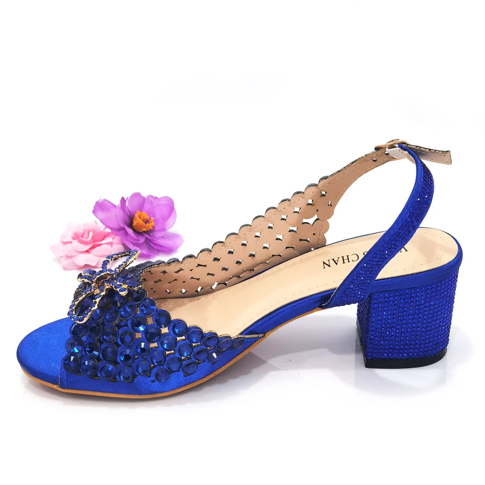 2023 Newest R.Blue Nigeria Hot Sell Striped Glitter Rhinestone Flower Design Fashion Peep Toe Party Ladies Shoes And Bag Set