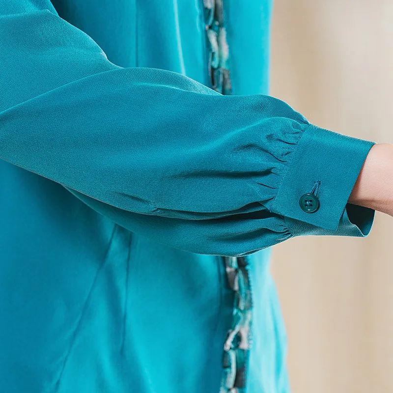 Рисунок 5 - Женская однобортная шелковая рубашка B9529