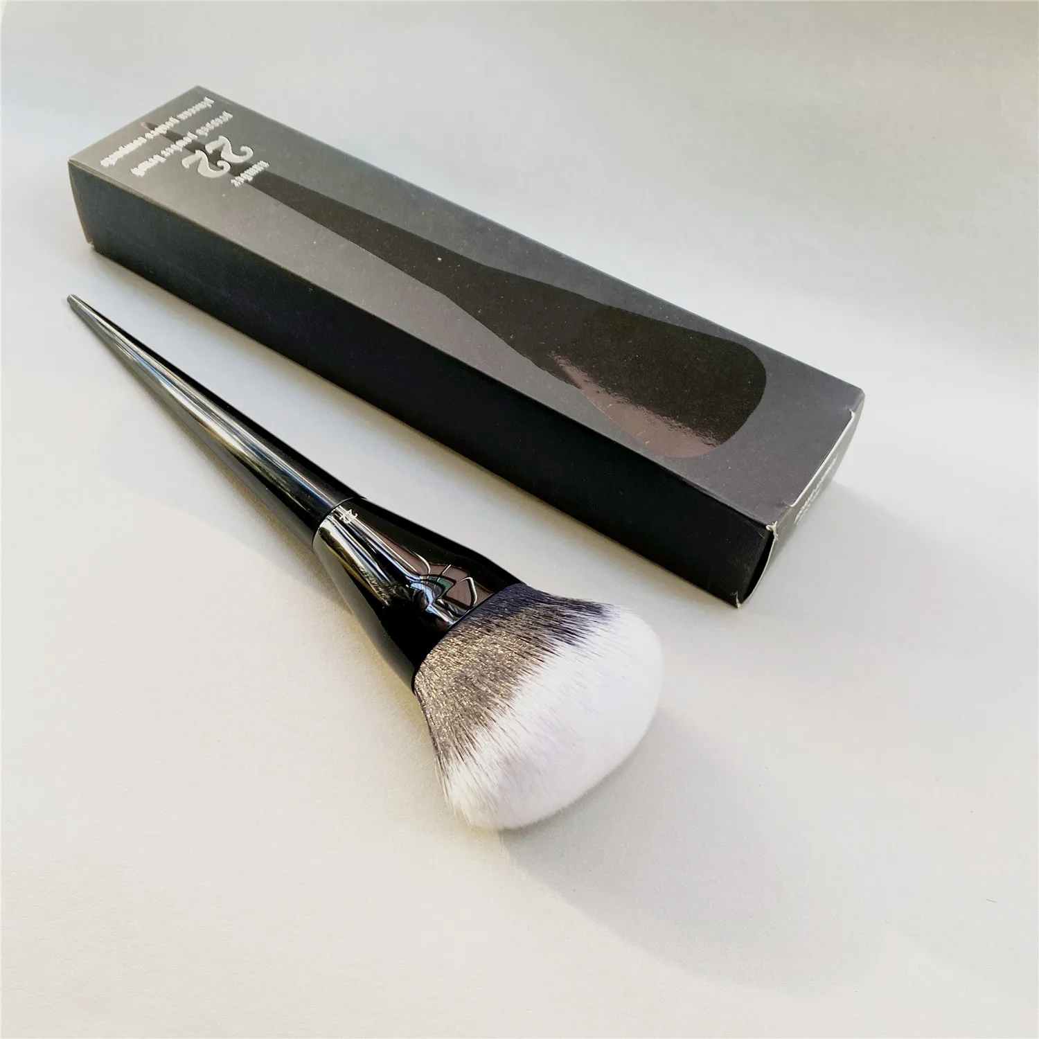 

BLACK Vegan Pressed Powder Makep Brush #22 - Large Round Smooth Powder Blending Cosmetics Beauty Tool