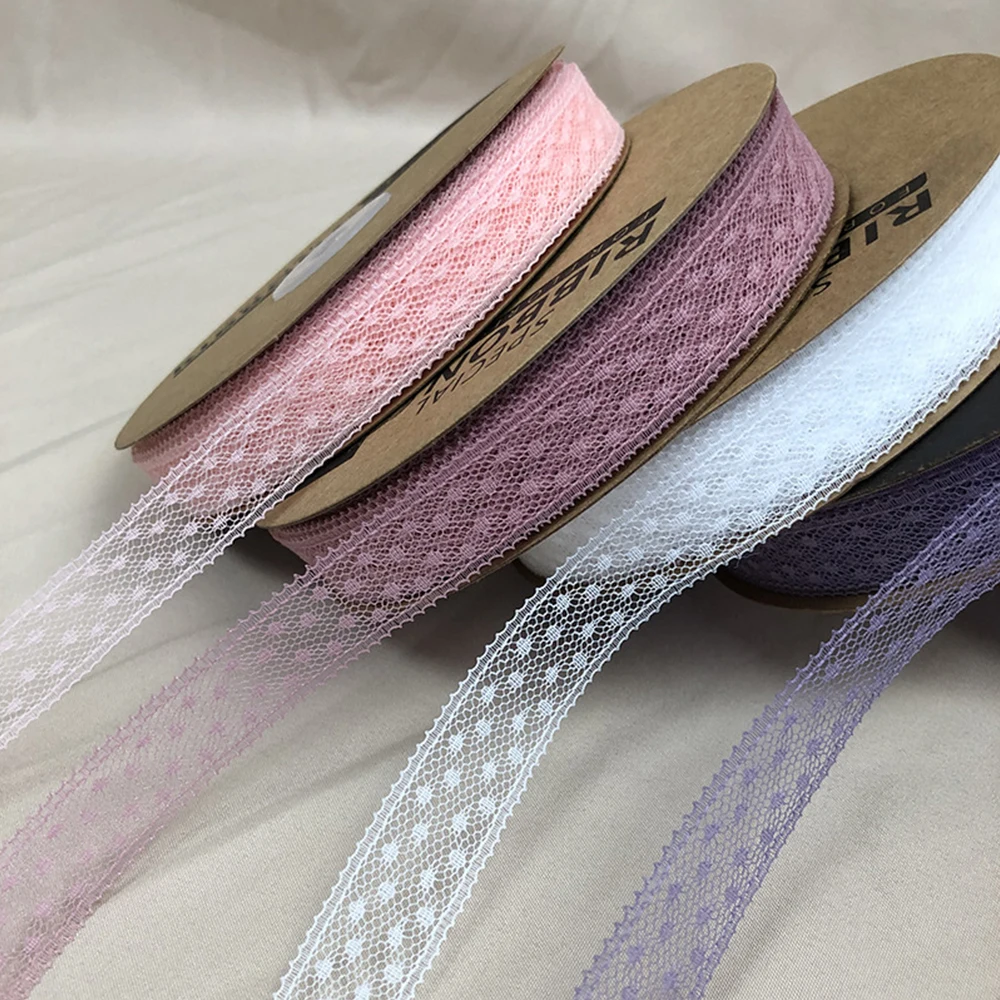 

Цветные кружева 1,5 см полые 600 ярдов ленточный букет Подарочная коробка ремешок Diy домашний текстиль аксессуары