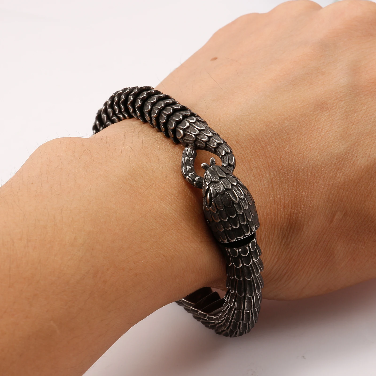 

Snake Modeling Bracelet for Men Punk Black Chain Stainless Steel Jewelry Rock Accessories
