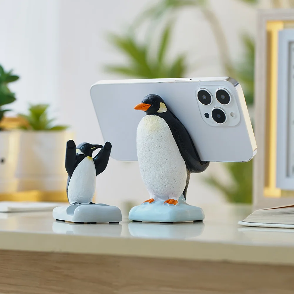 

Lovely Interior Home Decoration Penguin Figurines Creative Mobile Phone Holder Desktop Accessories Table Ornaments Resin Crafts