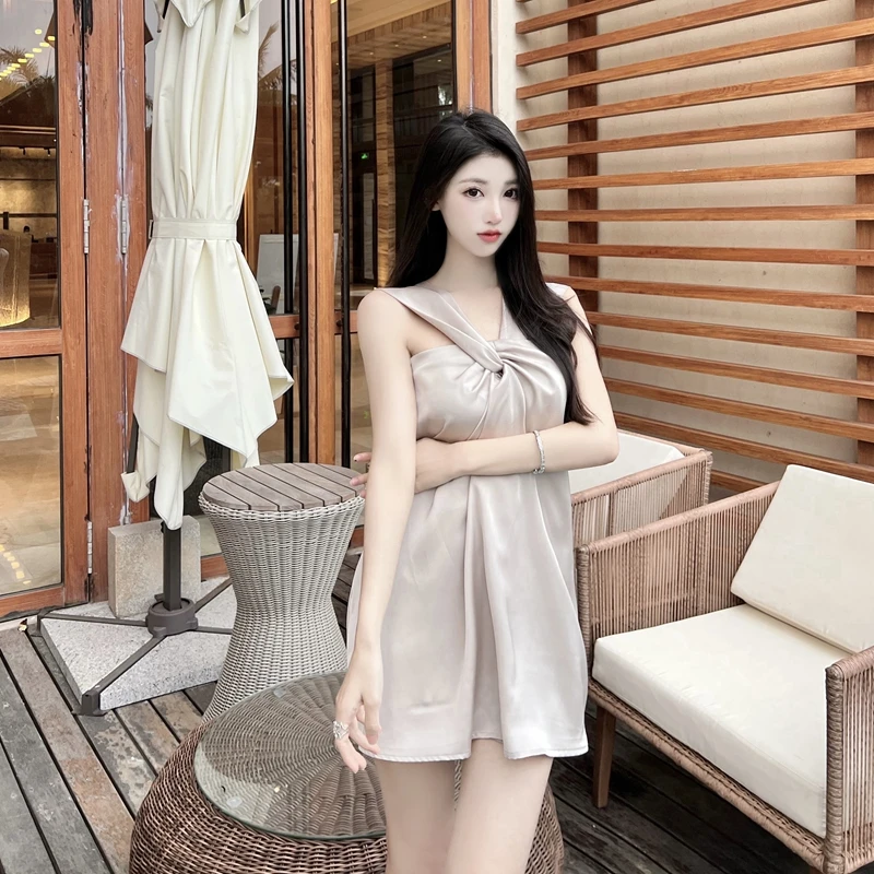 

Satin Suspender Dress Women 2022 Summer New French Retro Temperament Sleeveless Tube Top Design Niche Short Skirt