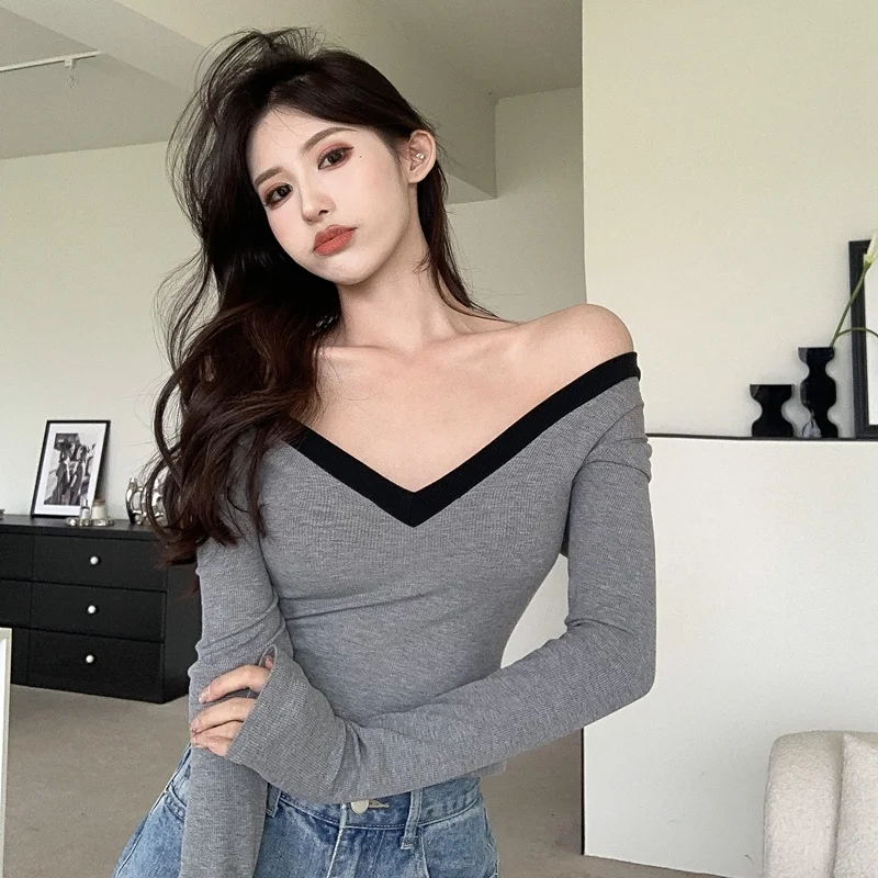 

Korean Fashion Patchwork V-Neck Skinny Long Sleeve Crop Top 2022 spring New Woman Tshirts Aesthetic Clothes Camisetas De Mujer