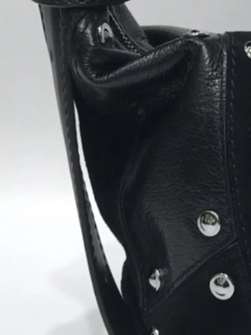 

Women's leather bag 2022 new wing logo fashion casual black women's one shoulder portable cosmetic bag messenger bag