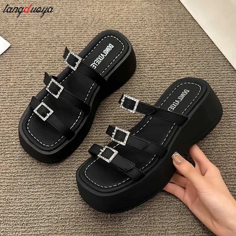 

2023 Summer Height Increasing Women Slipper Fashion Clip Toe Thick Sole Flats Sandalias Ladies Elegant Outdoor Beach Slides