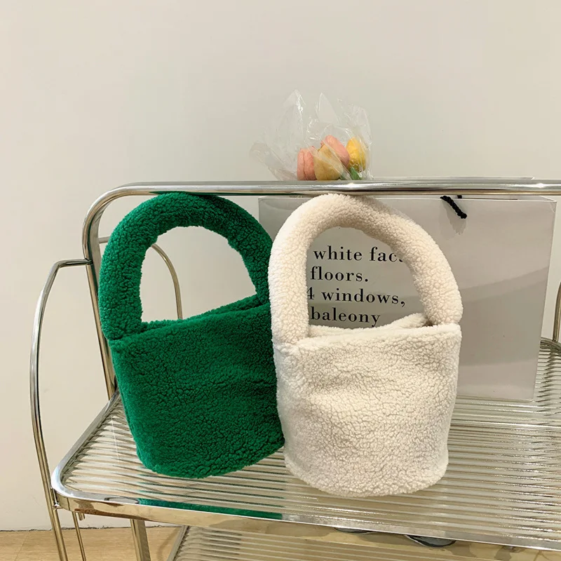

Lambhair Handbag And Purse Hot In Winter Women Top-handle Bag Small Shopping Tote Bag Trendy New Plush Basket Bag 2023 Warm