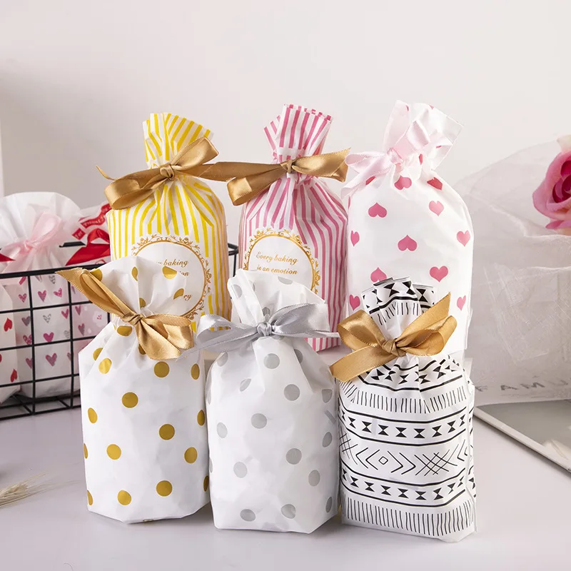 

50Pcs Drawstring Candy Bag Snowflake Crisp Baking Dessert Snack Packaging Bag Ornament Party Beam Gift Bag