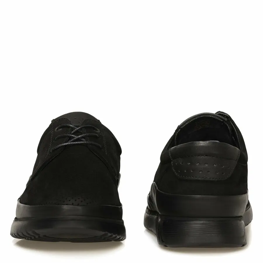 

Men Casual Shoes