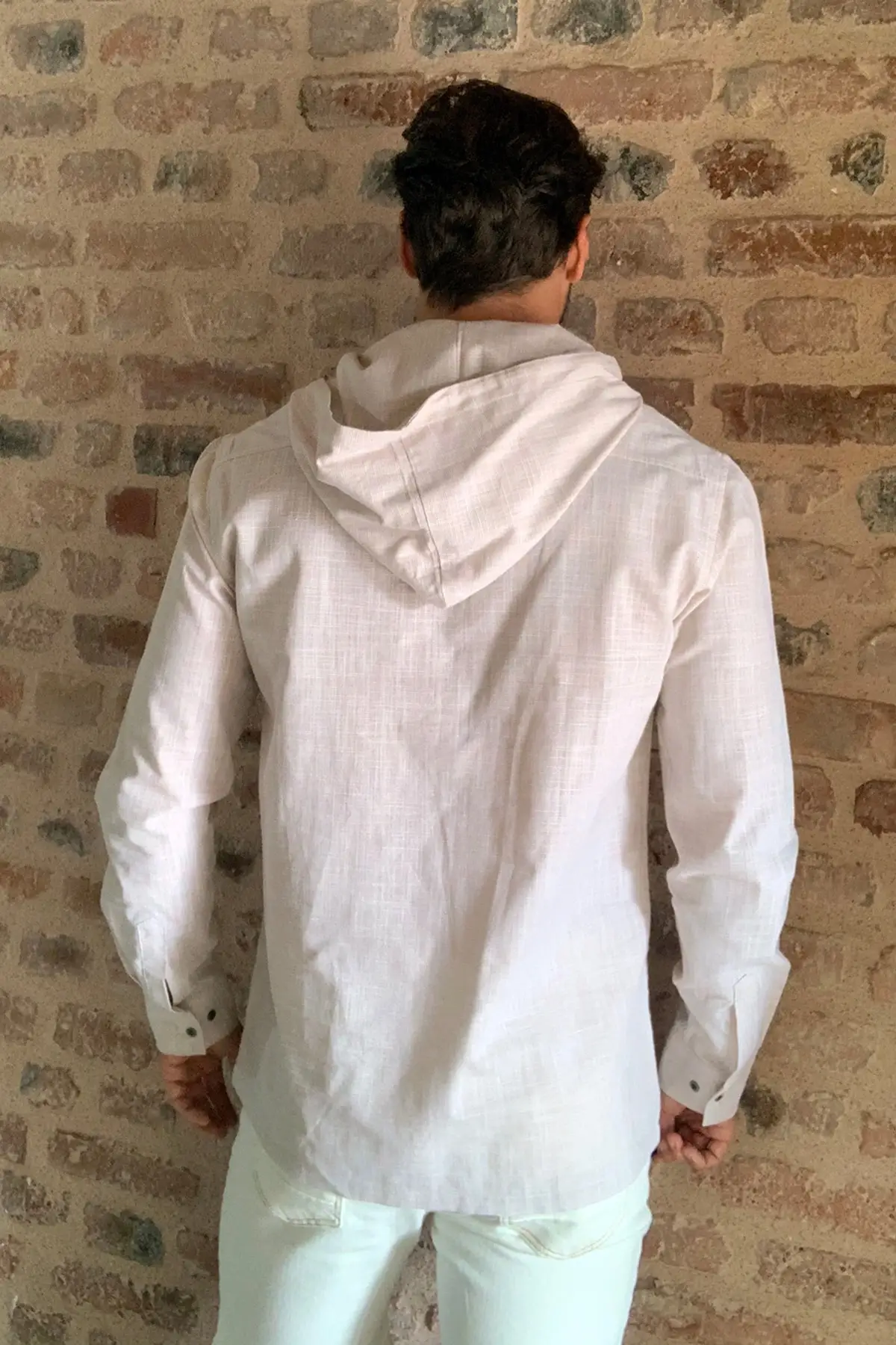 

Trendyol Male Hooded Half Placket Zipper Shirt TMNSS20GO0096