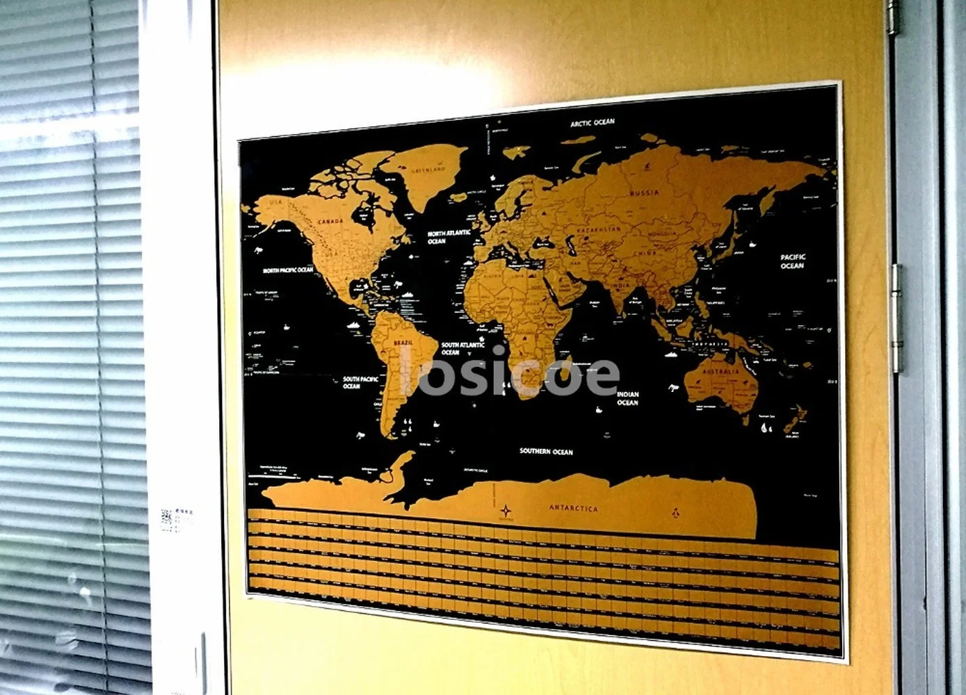 

Classic Travel World Map Wall Sticker Posters Scratch Off Map With National Flags For Office Home Bedroom Wall Decor Painting