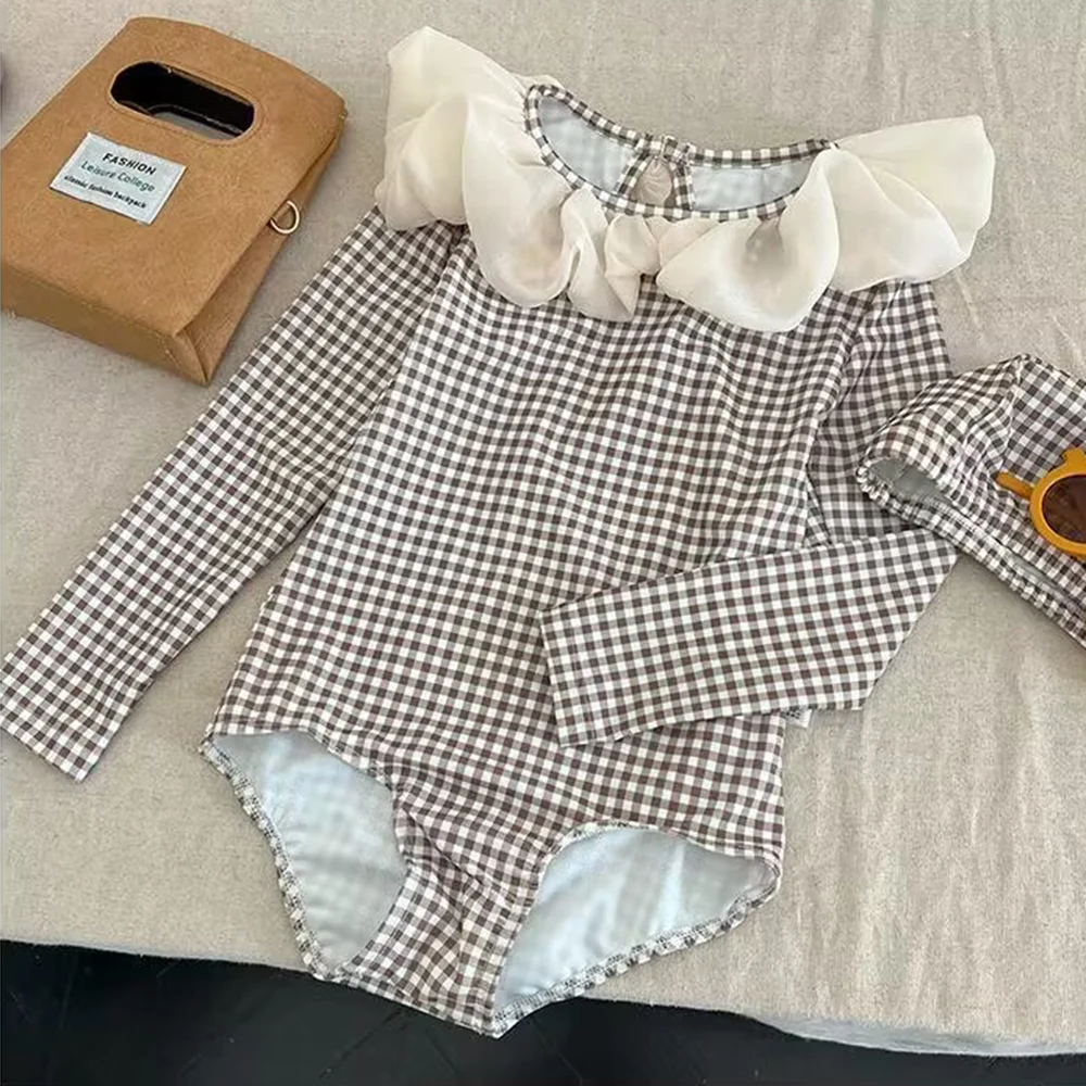 

Купальник детский кружевной с оборками, на возраст 1-7 лет