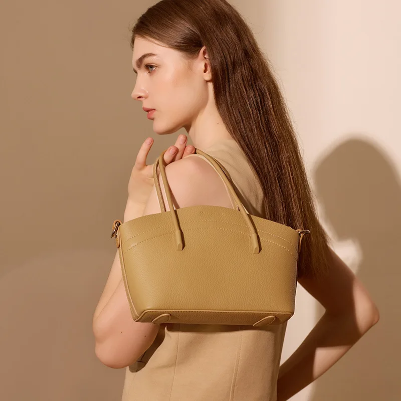 

Fashion Women's Handbag Luxury Designers 2023 New Genuine Leather Shoulder Bags Female Vegetable Basket Crossbody Purse Summer