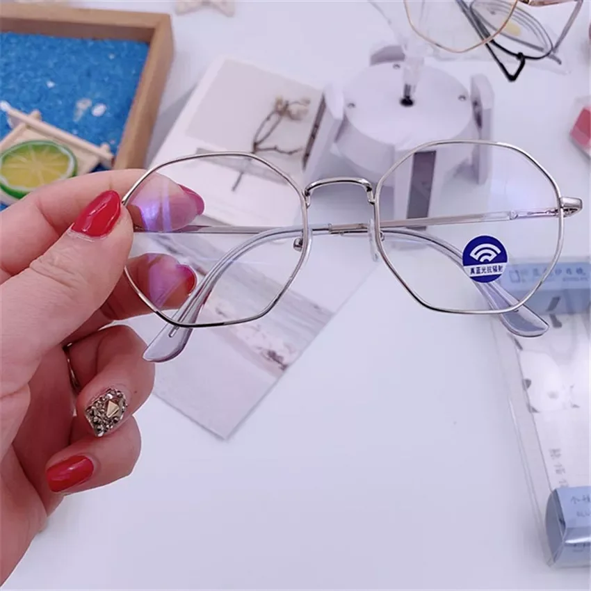 

Men Vintage Anti Blue light Glasses Frame Round Women Lens Myopia Optical Mirror Simple Metal Anti-blue Clear Eyewear Frames