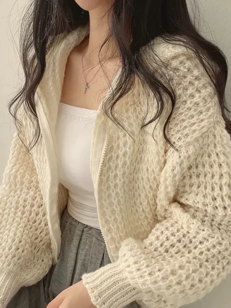 Кардиган женский на молнии с вырезами и воротником-стойкой