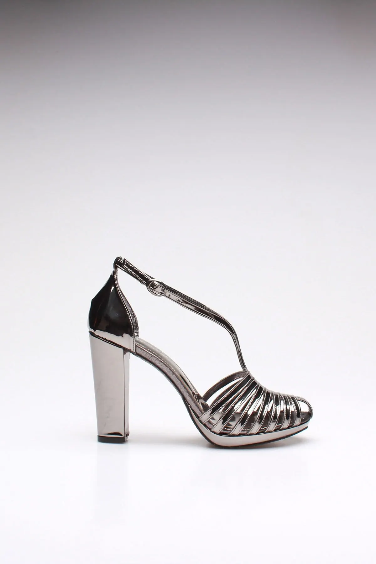 

Fashion Style women's Platinum Patent Leather Leather Leather Dress Shoes