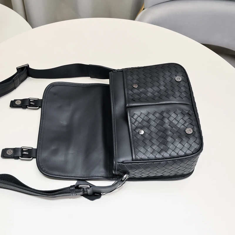 Рисунок 5 - Сумка-мессенджер IFS мужская из натуральной кожи