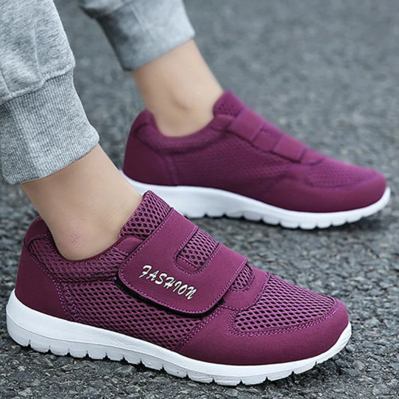 2022 New Women Mesh Sneakers Men 