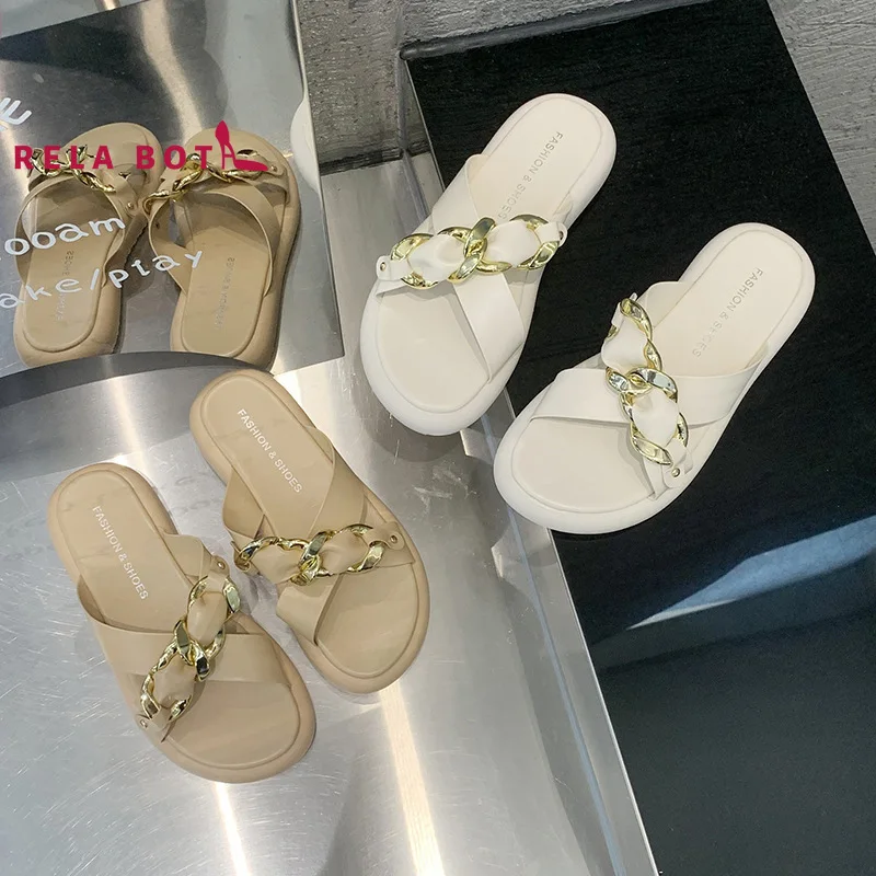 

2022 Summer New Net Red Thick Bottom Fairy Wind Beach Cool Slippers Female Summer Wear Fashion Round Rubber Leather Metal Buckle