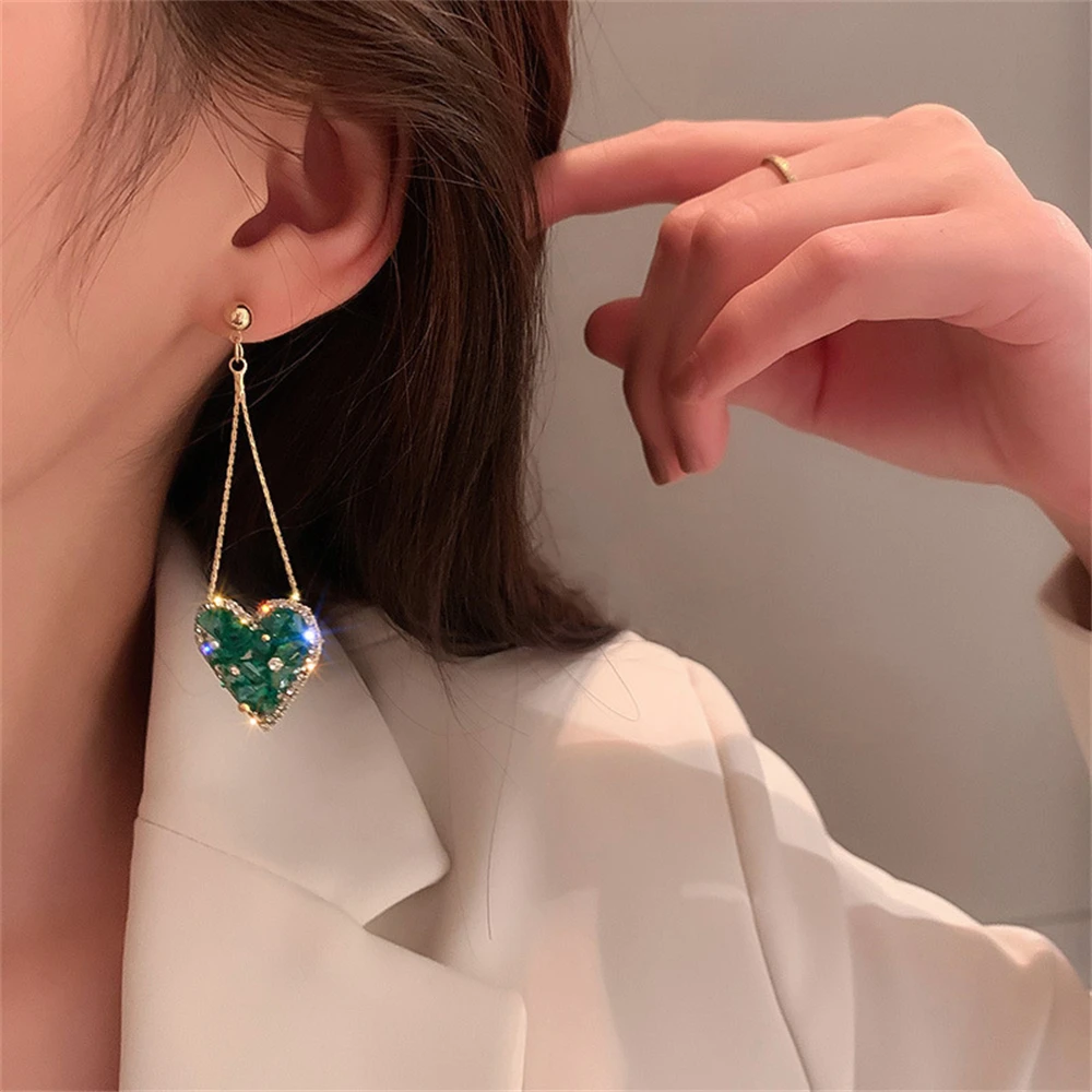 

Vintage Green Y2K Peach Heart Tassel Earrings for Women Korean Shiny Crystal Gold Color Chian Long Drop Earrings Fashion Jewelry