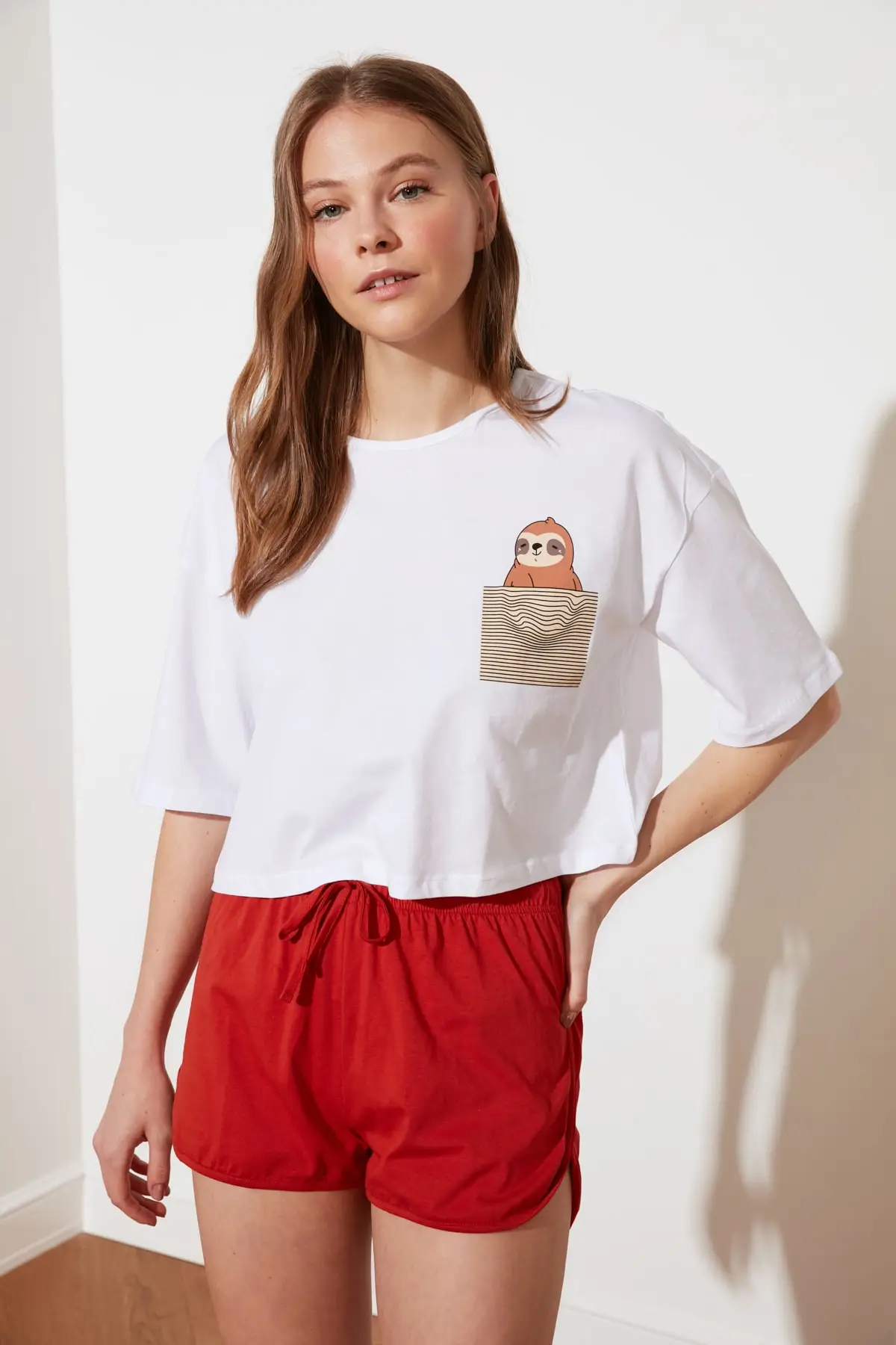 

Trendyol Red Printed Knitted Pajamas Set THMSS21PT0734
