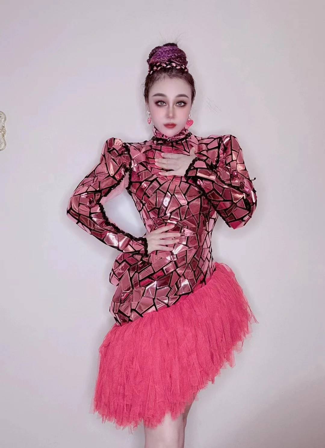 Сценическое платье для певицы с зеркальной золотой отделкой, сексуальным разрезом, глубоким вырезом на груди, для вечеринок, промоутеров, дня рождения, длинное платье ночного клуба хозяйке костюма.