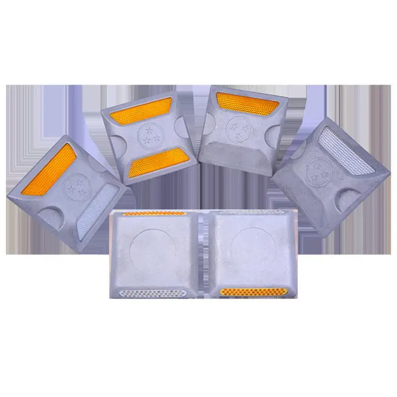 

Road Marking Reflector Stronger Stability Cast Aluminum Material Pressure Resistance Anti-corrosion Wear Resistance Lights