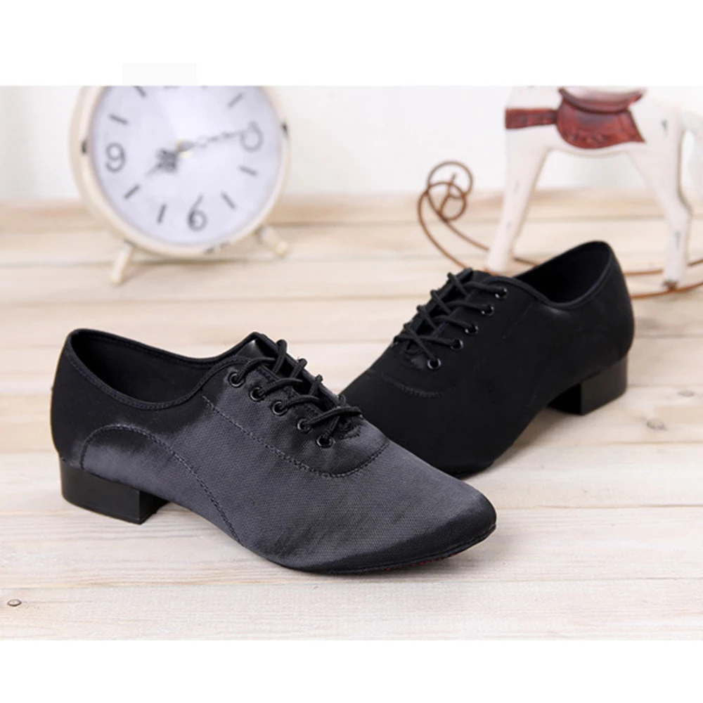 Modern Dance Shoes Men Adult National Standard Latin Ballroom Dance Shoes Low heel 2.5 cm breathable soft Split Outsole