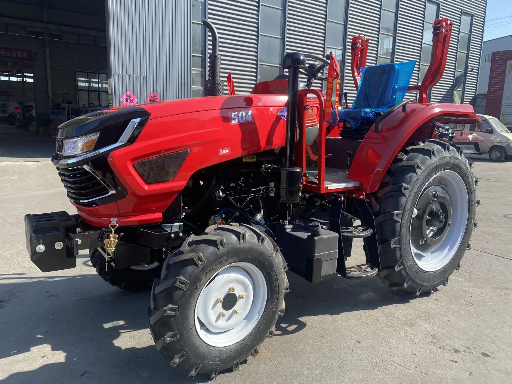 Фото Многофункциональный садовый трактор 60 л.с. 4WD, компактный сельскохозяйственный трактор для фермы №3