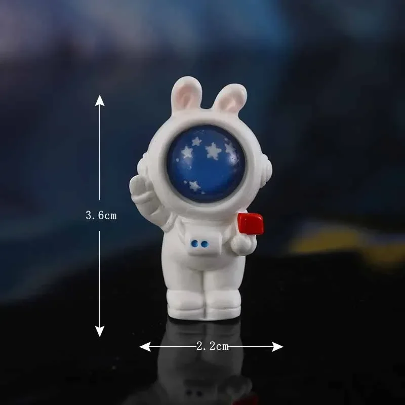 

Бумажная фигурка ракеты для торта