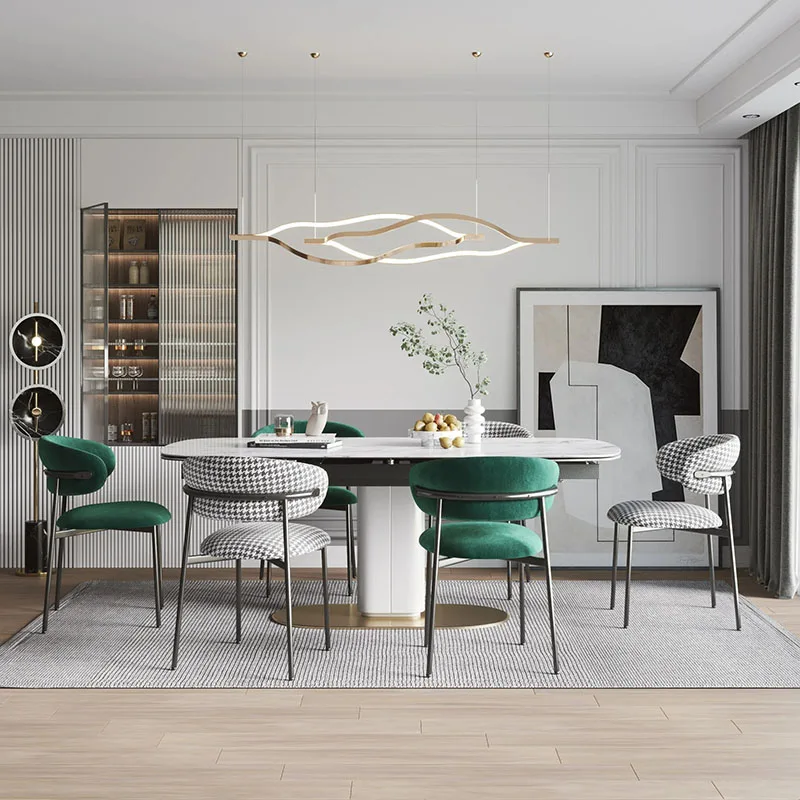 Обеденный стул из металла