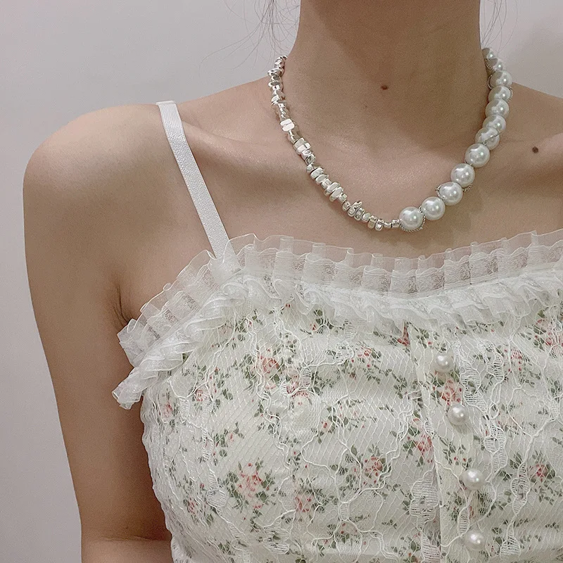 

Korean Style Simulated Pearl Crystal Choker Necklaces for Women Short Chain Rhinestone Necklaces Statement Jewelry
