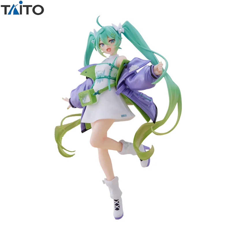 

Original Taito VOCALOID Hatsune Miku Fashion Sporty Figure Anime Action Model Collectible Toys Gift