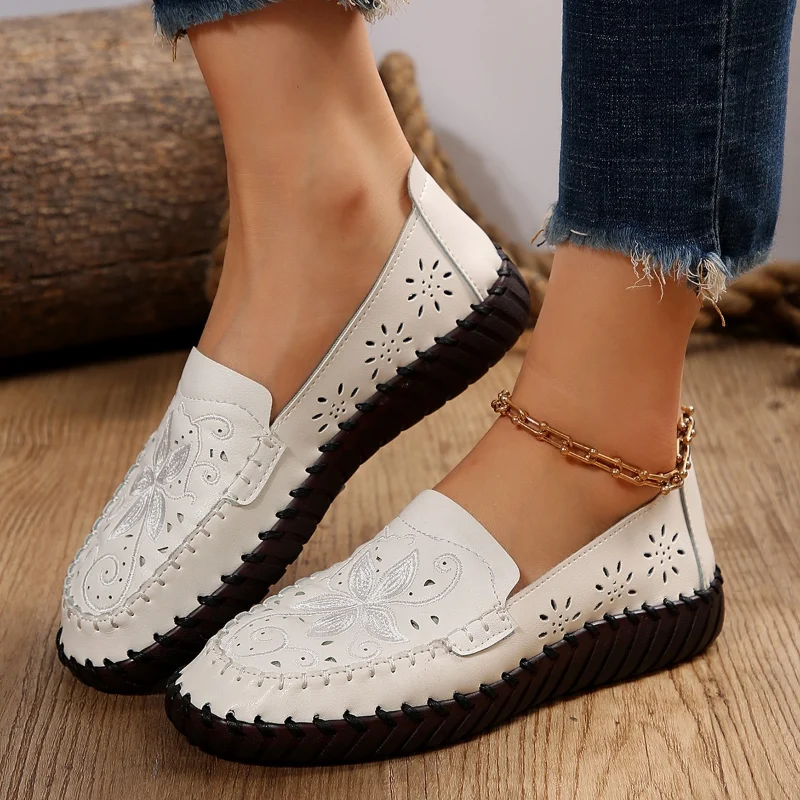 

2023 New Luxury Women Flats Shoes Fashion Hollow Out Shoes Women Round Toed Loafers Slip on Flats Walk Shoes Plus Size Zapatos