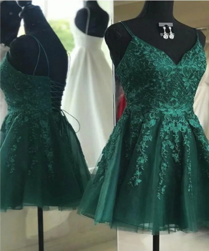 Купи Dark Green Short Mini Prom Party Dress V-neck Straps Lace Criss Cross Back Homecoming Graduation Gowns Robe De Soiree за 4,539 рублей в магазине AliExpress